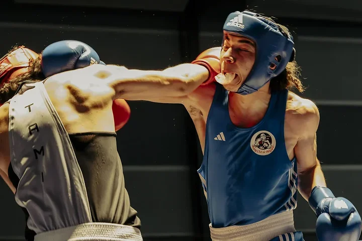 Gala de boxe &agrave; Auch - Cat&eacute;gorie f&eacute;minine - Photo n°2
